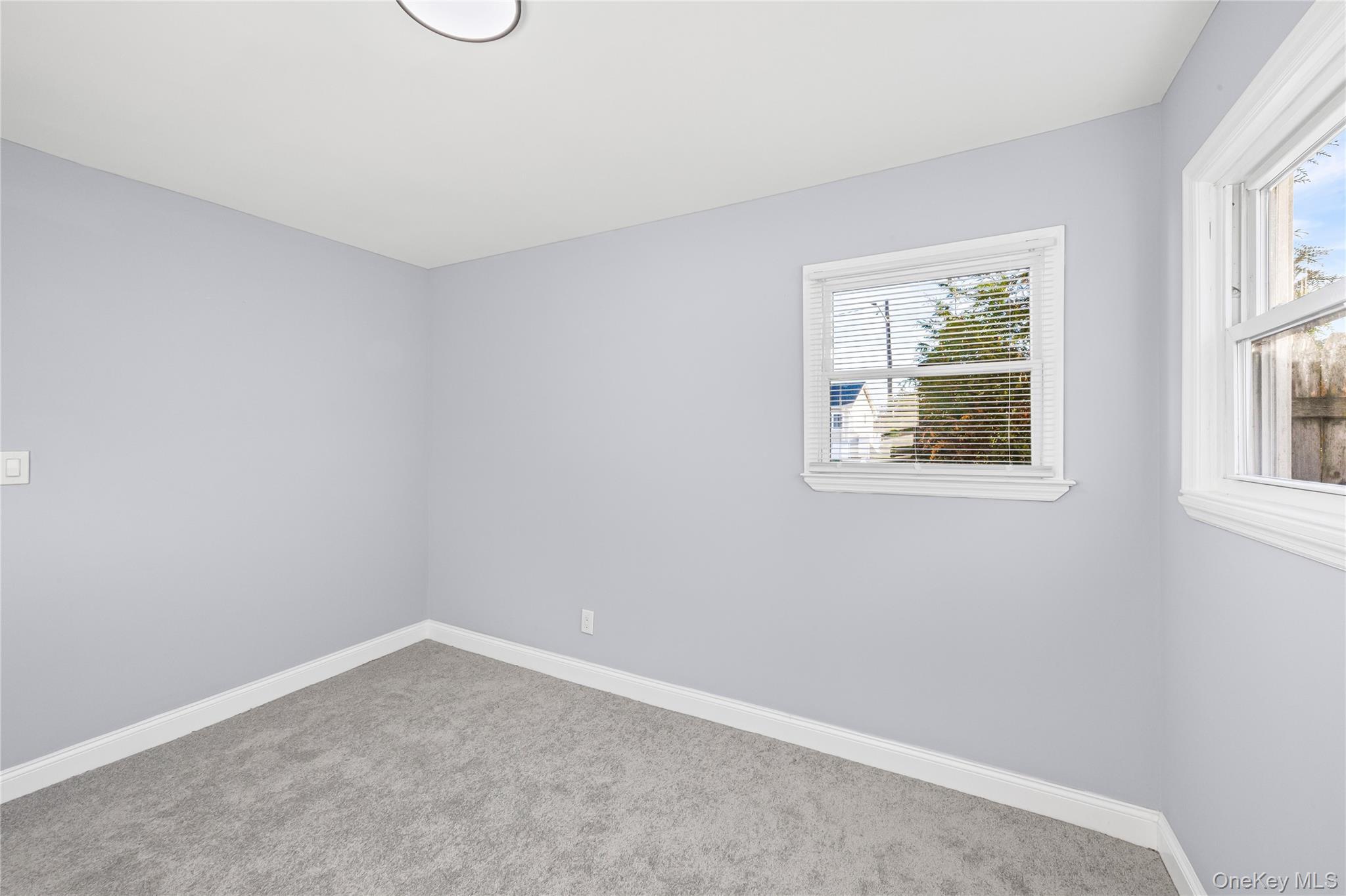 Single Family Somerset Suffolk County, NY 11701, MLS-937723-21