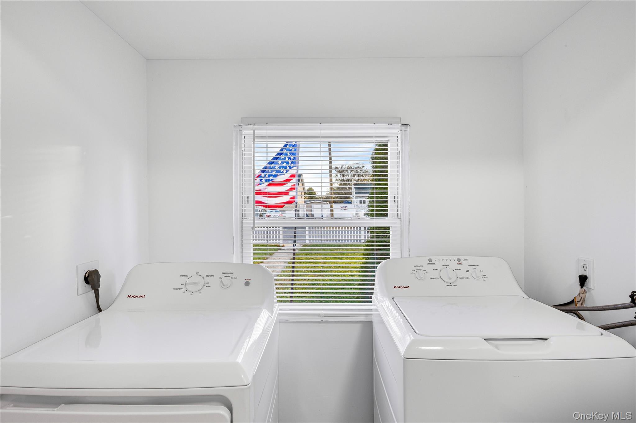 Single Family Somerset Suffolk County, NY 11701, MLS-937723-23