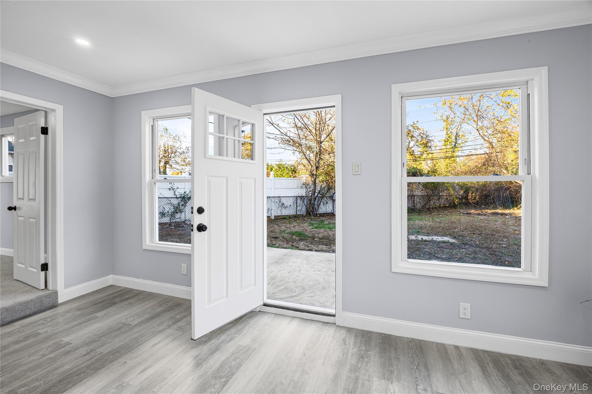 Single Family Somerset Suffolk County, NY 11701, MLS-937723-26