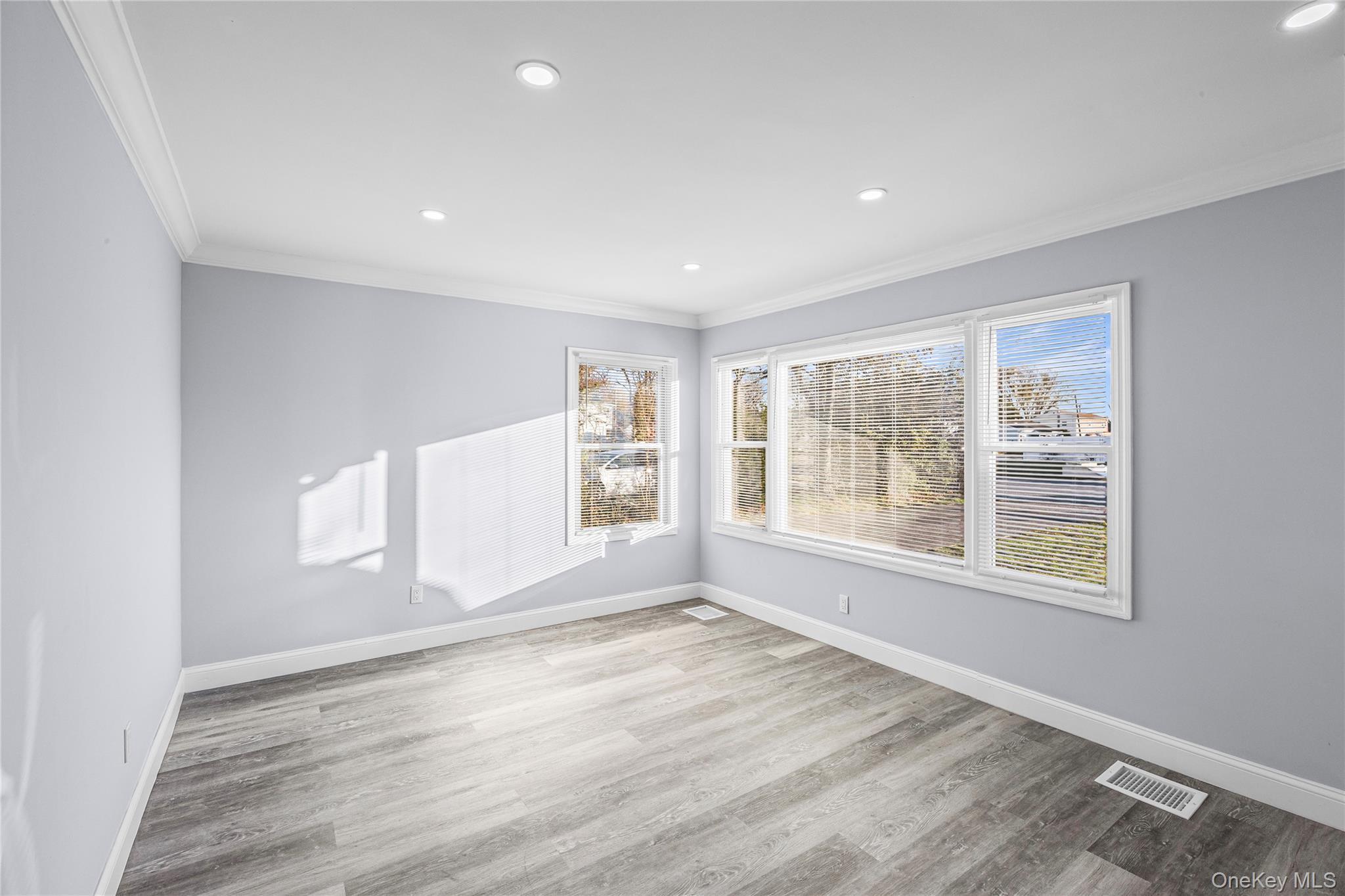 Single Family Somerset Suffolk County, NY 11701, MLS-937723-7