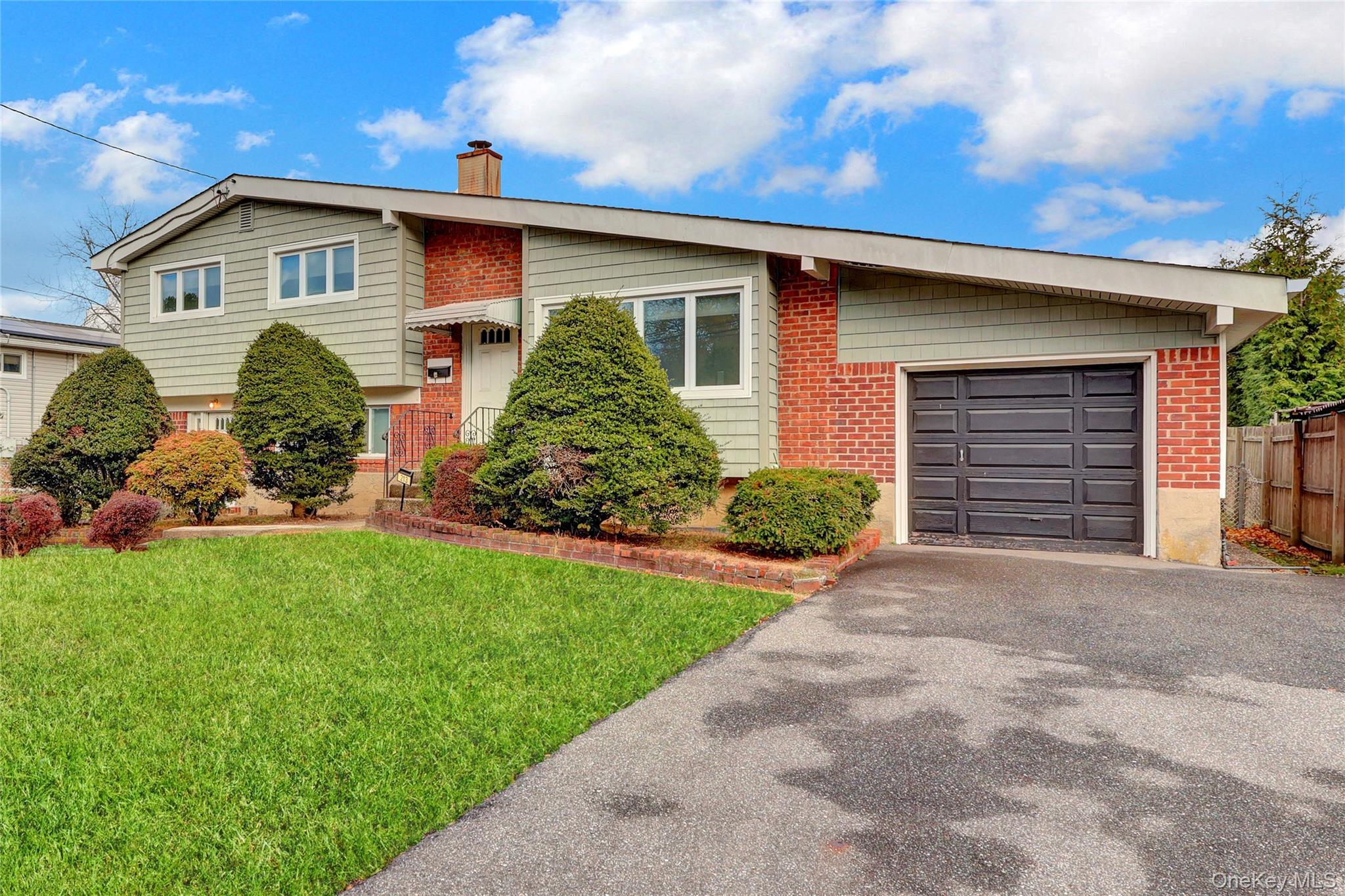 Single Family 24th  Suffolk County, NY 11729, MLS-937724-3