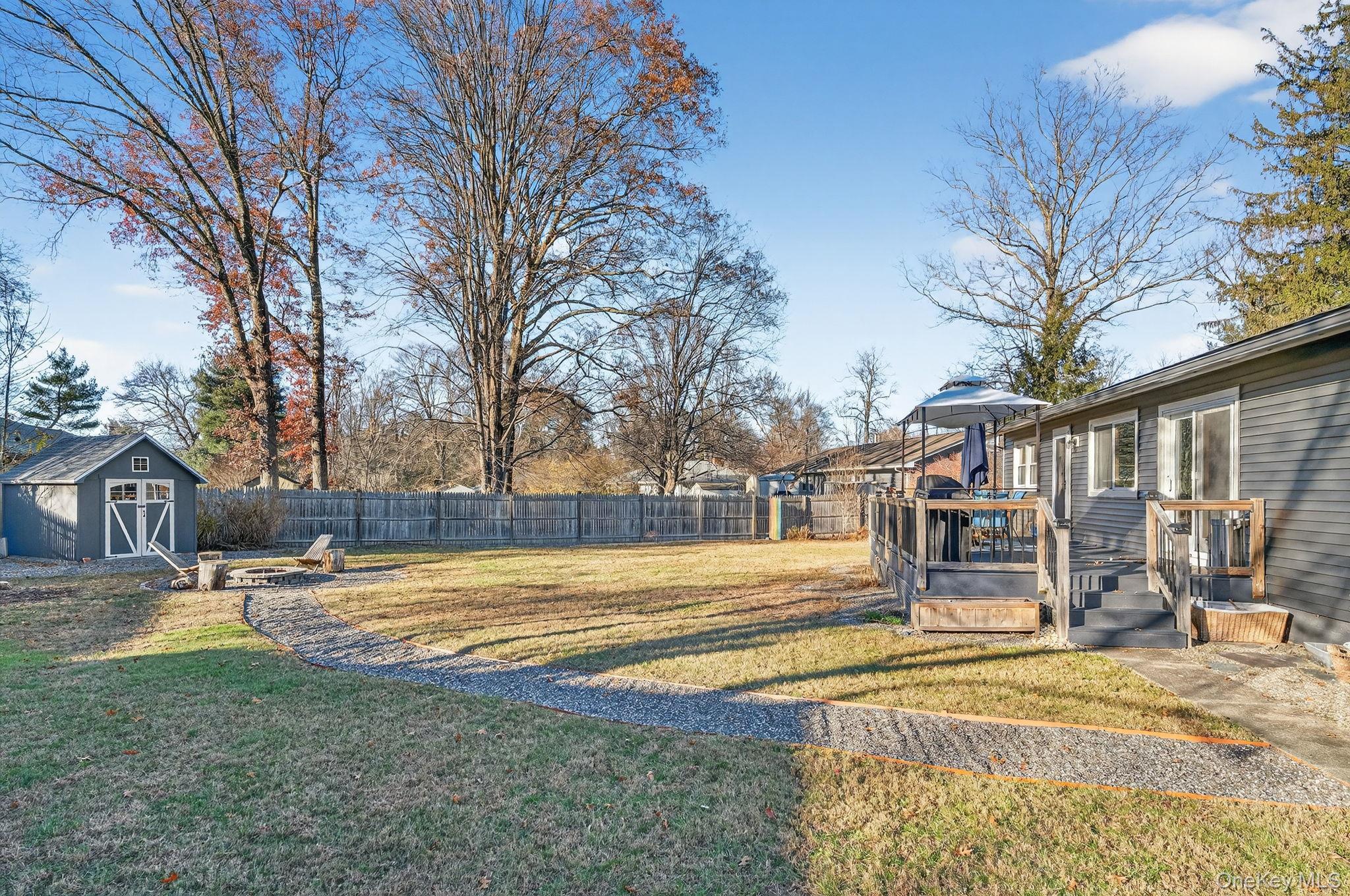 Single Family Closs  Dutchess County, NY 12572, MLS-937748-37