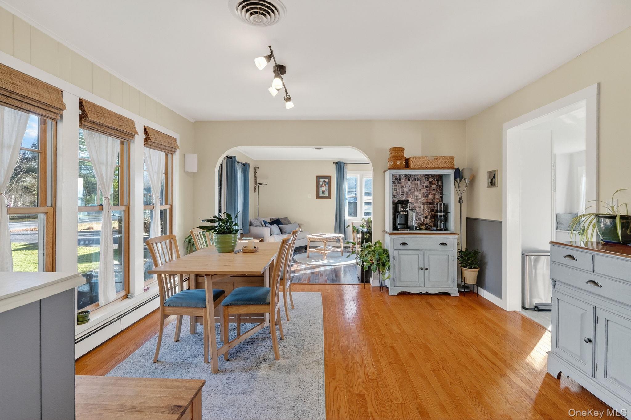 Single Family Closs  Dutchess County, NY 12572, MLS-937748-6