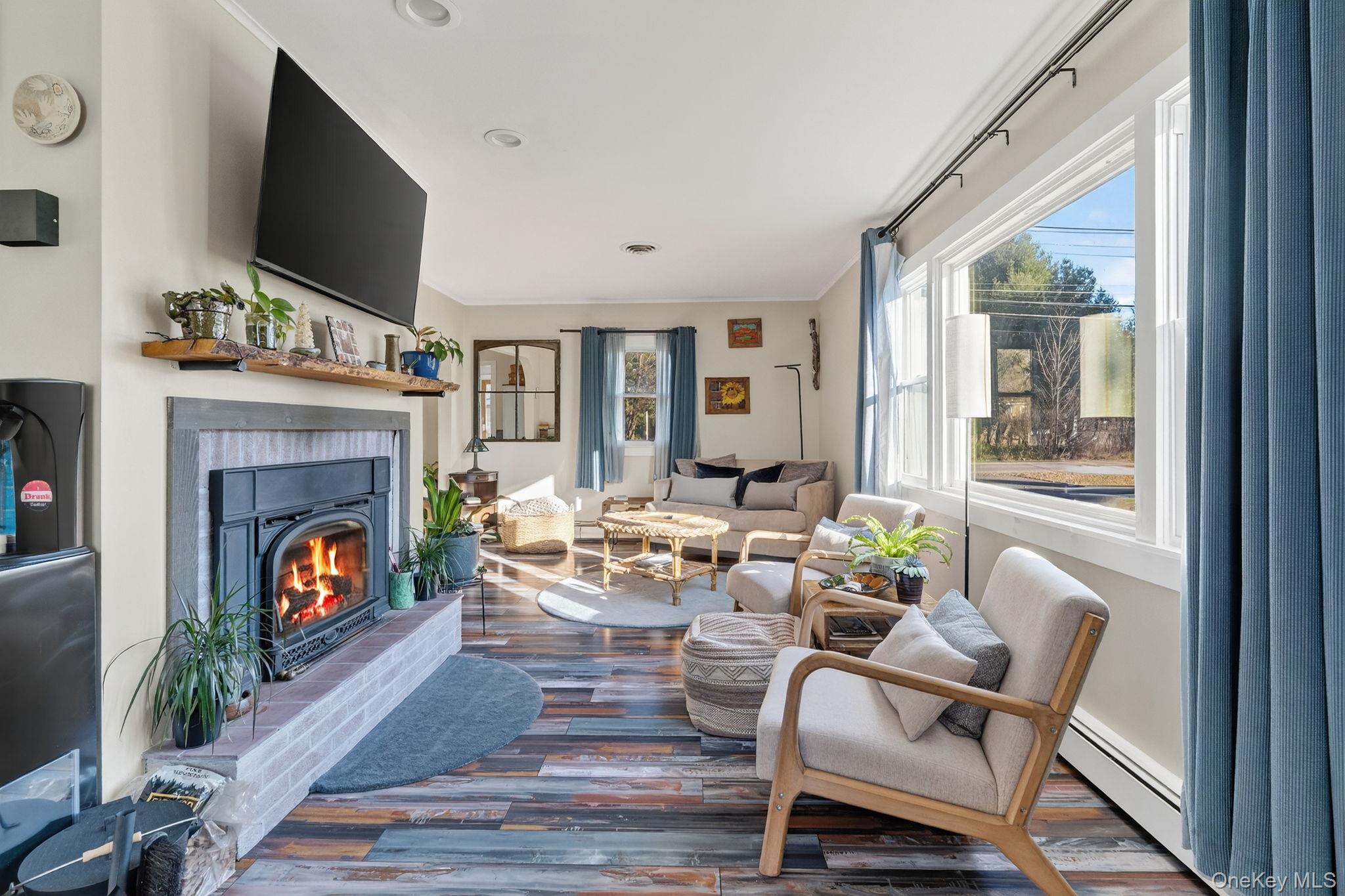 Single Family Closs  Dutchess County, NY 12572, MLS-937748-9