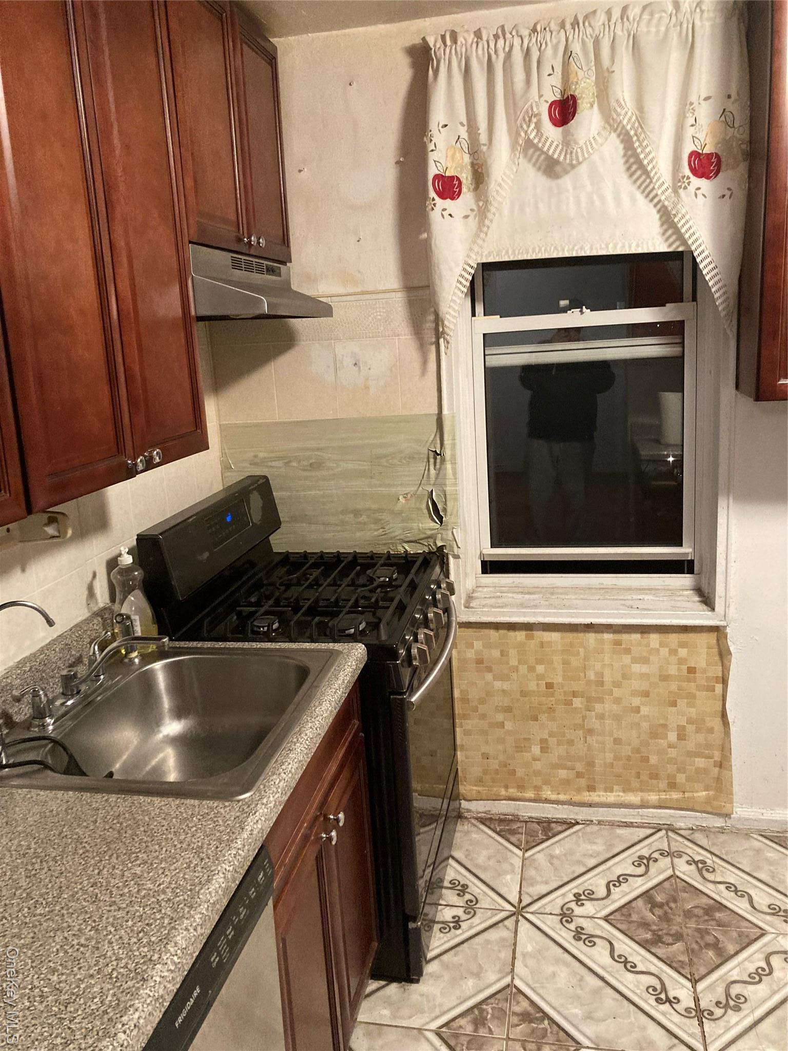 Coop 108 Queens, NY 11375, MLS-937752-7