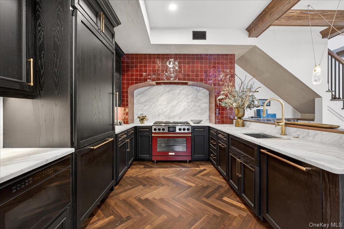 Condo Regent  Out Of Area, NY 12866, MLS-937760-6