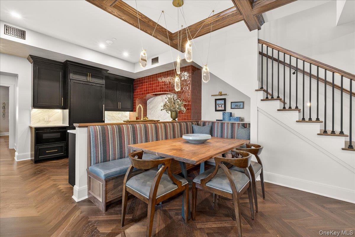 Condo Regent  Out Of Area, NY 12866, MLS-937773-11