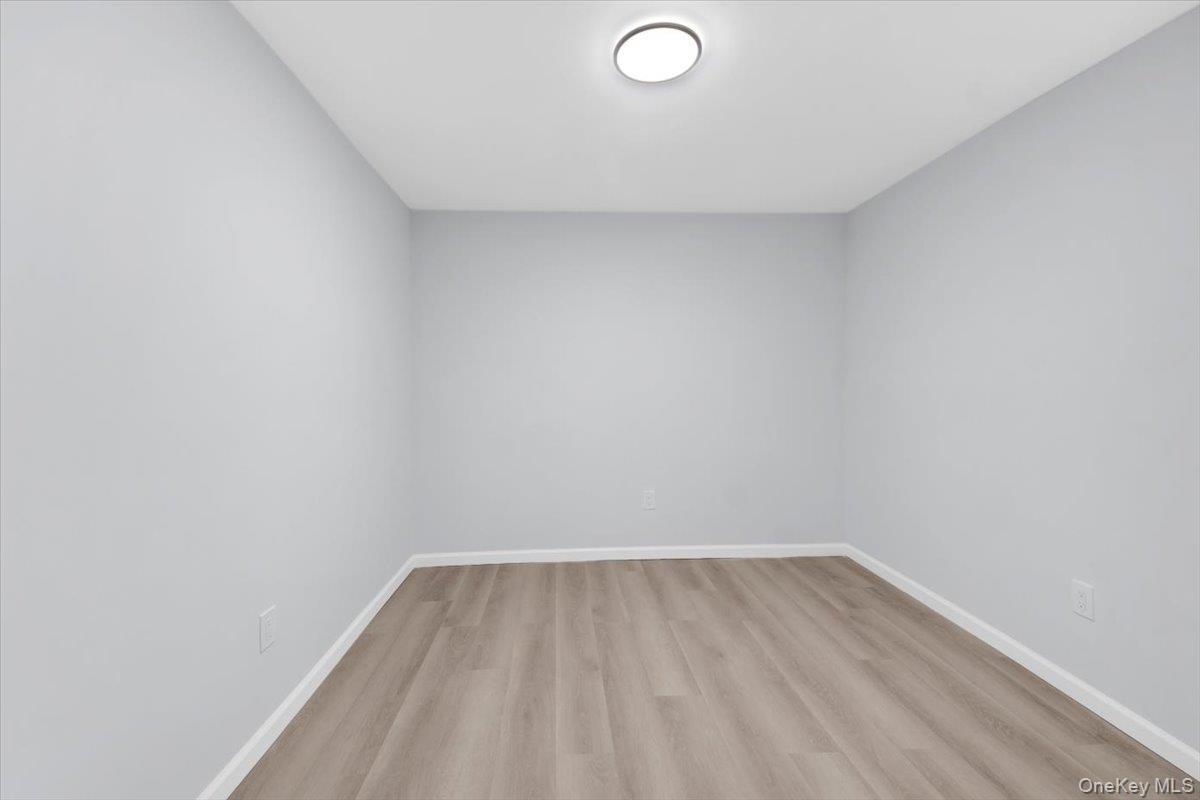 Single Family Stickney  Bronx, NY 10469, MLS-937822-21