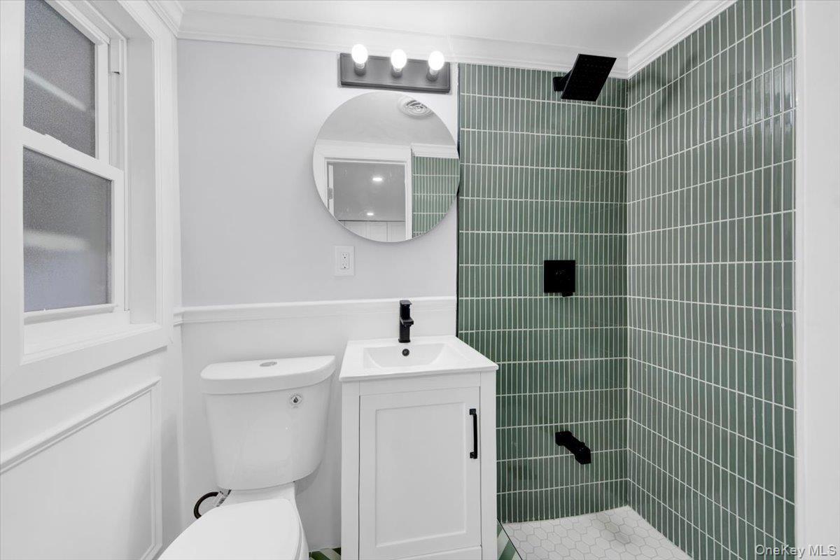 Single Family Stickney  Bronx, NY 10469, MLS-937822-22