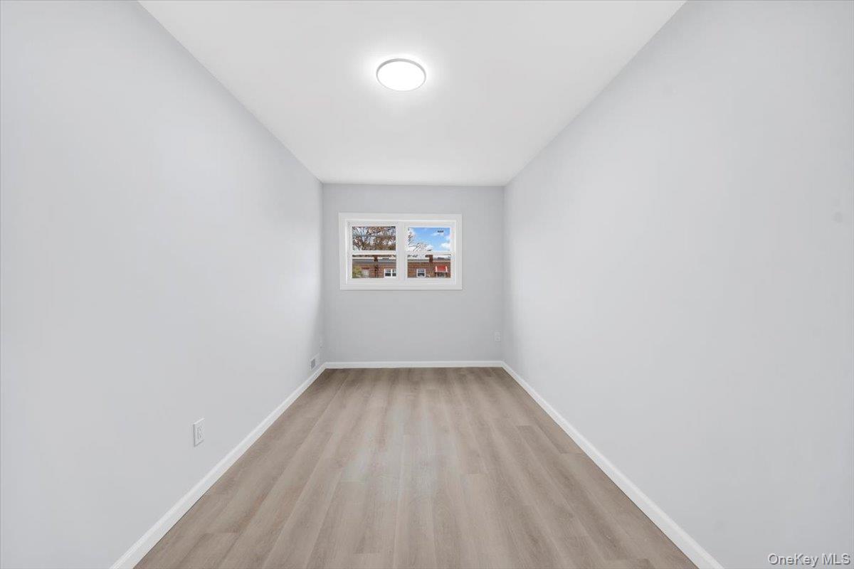 Single Family Stickney  Bronx, NY 10469, MLS-937822-6