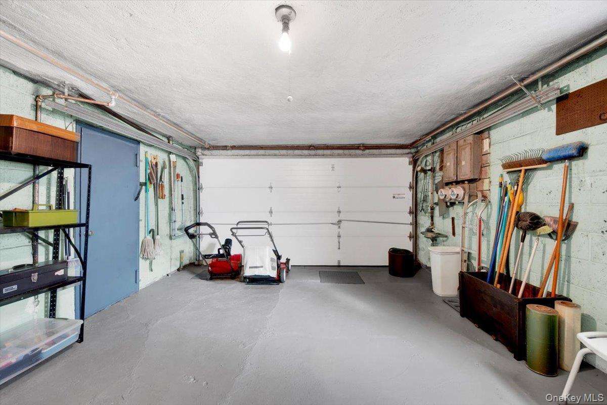 Single Family Crosby  Bronx, NY 10461, MLS-937826-25