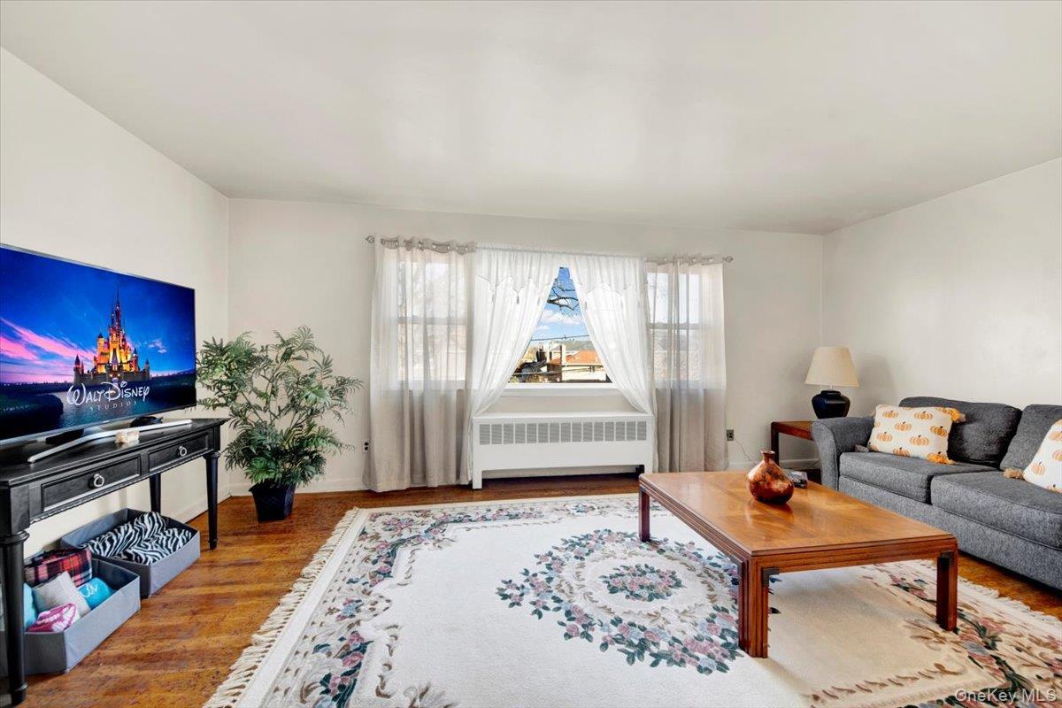 Single Family Crosby  Bronx, NY 10461, MLS-937826-4