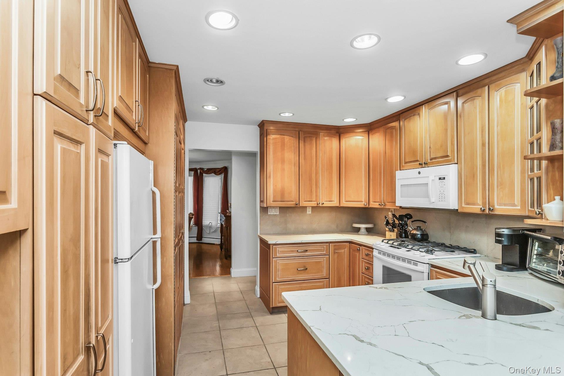 Single Family Verleye  Suffolk County, NY 11731, MLS-937830-12