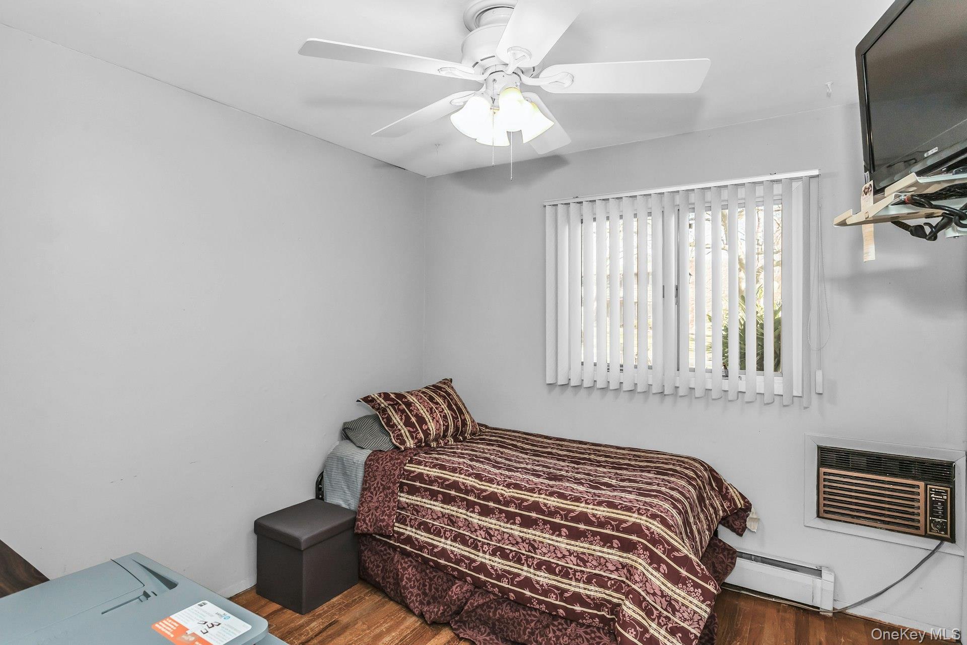 Single Family Verleye  Suffolk County, NY 11731, MLS-937830-24