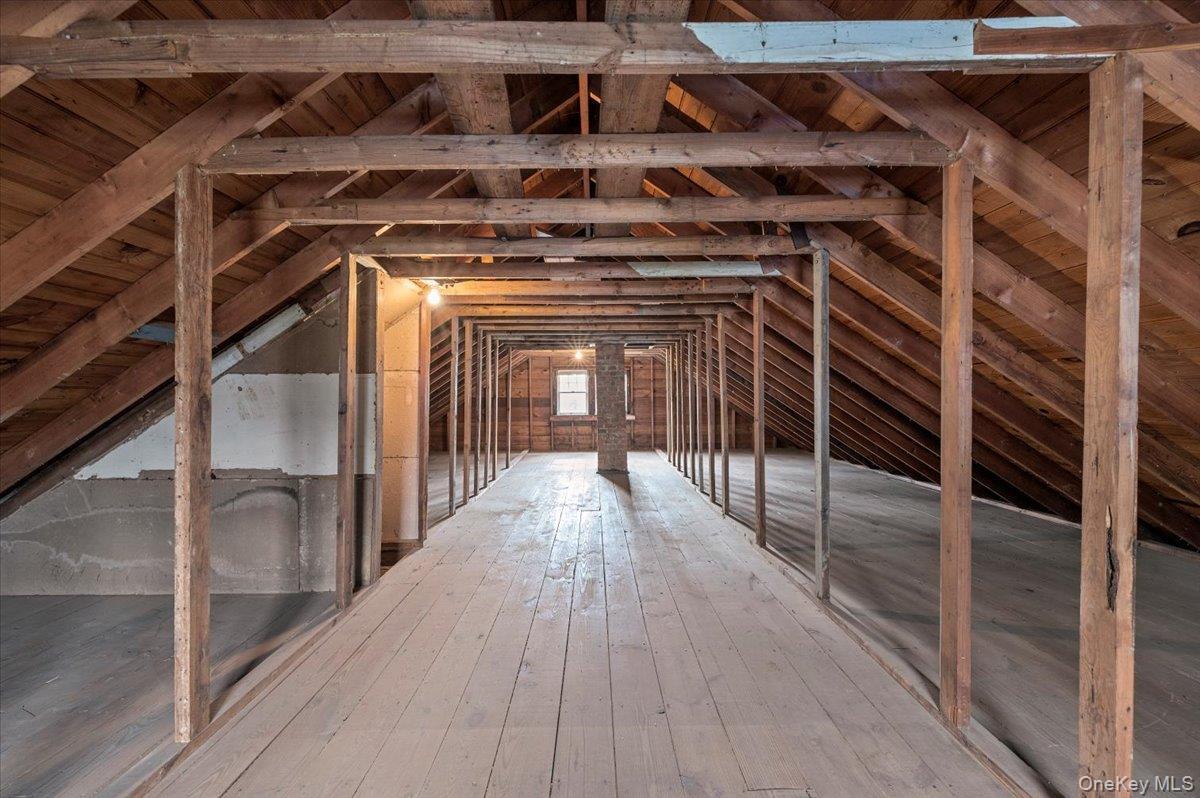 Single Family 9th Suffolk County, NY 11746, MLS-937840-16