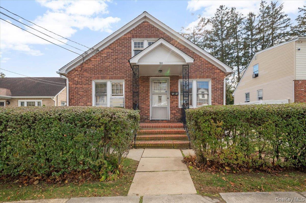 Single Family 9th Suffolk County, NY 11746, MLS-937840-31