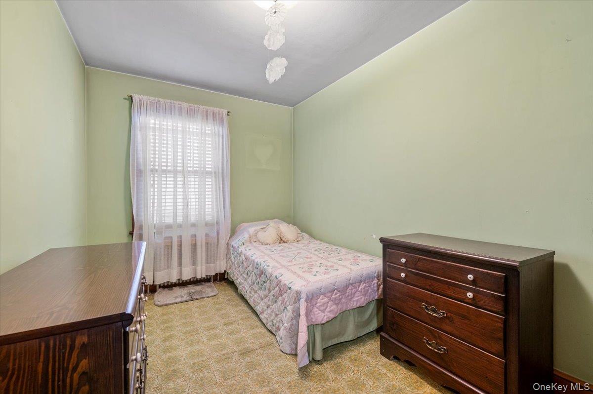 Single Family 9th Suffolk County, NY 11746, MLS-937840-8