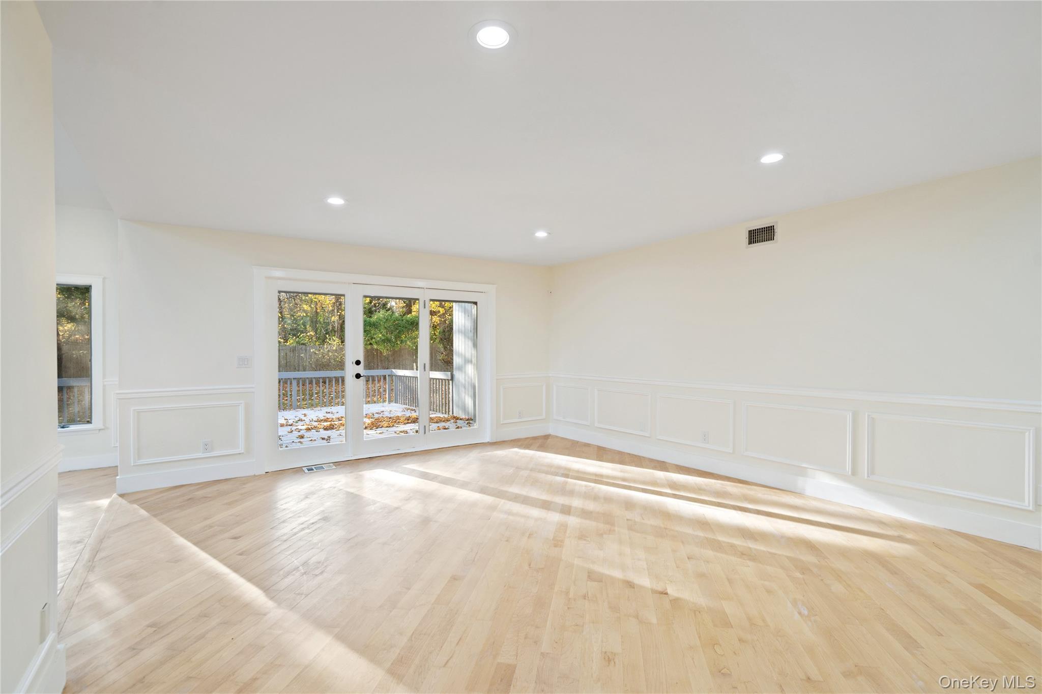 Condo Heiko  Suffolk County, NY 11768, MLS-937841-11