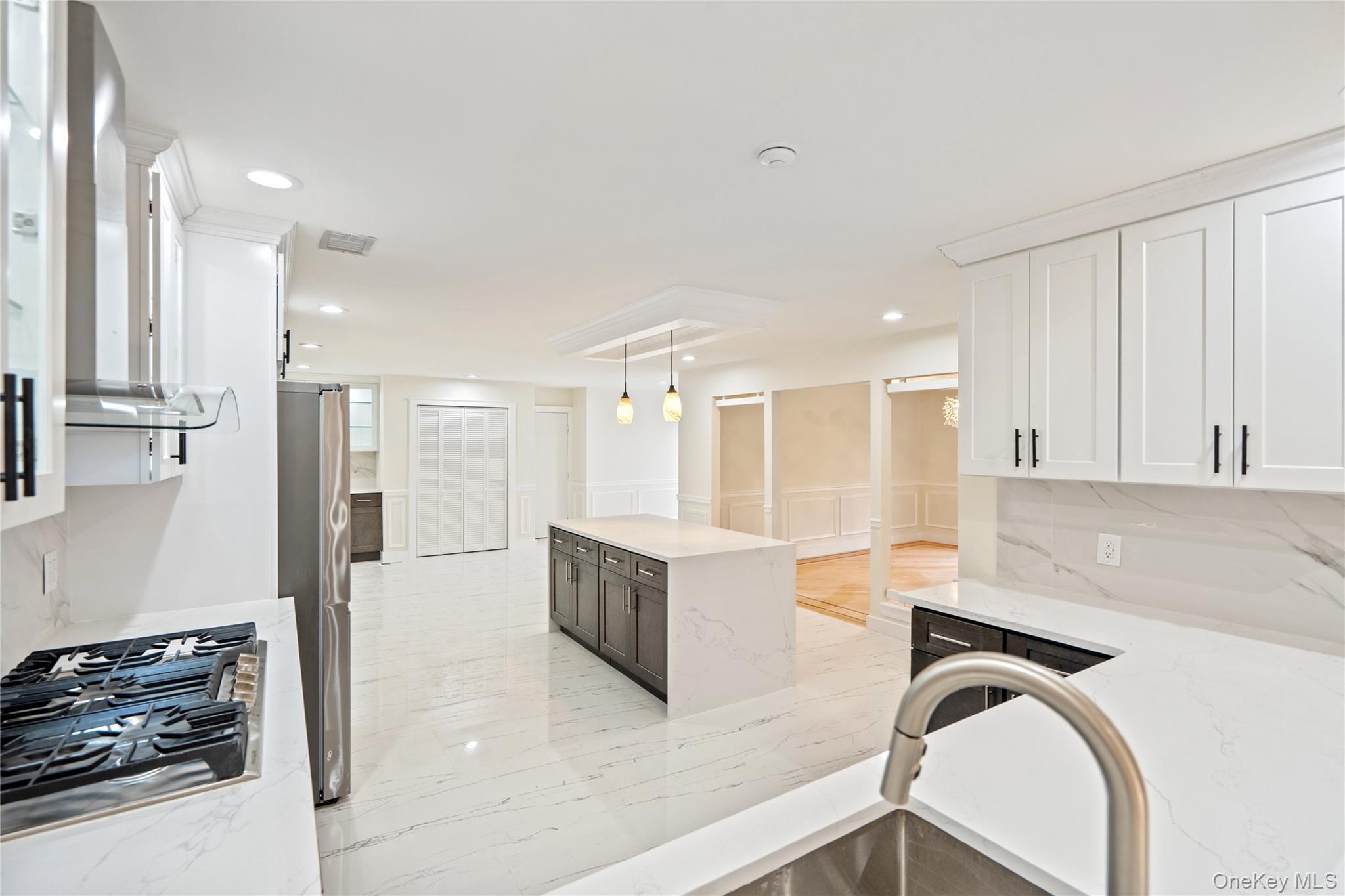 Condo Heiko  Suffolk County, NY 11768, MLS-937841-14