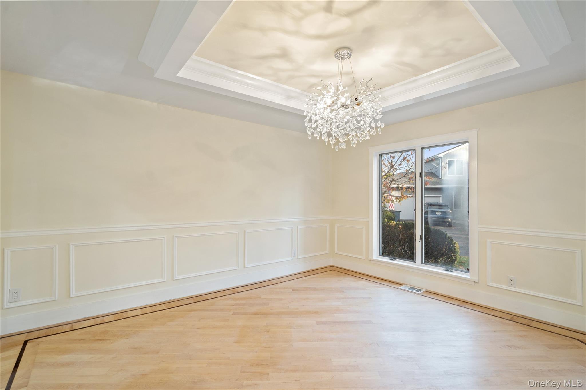 Condo Heiko  Suffolk County, NY 11768, MLS-937841-25