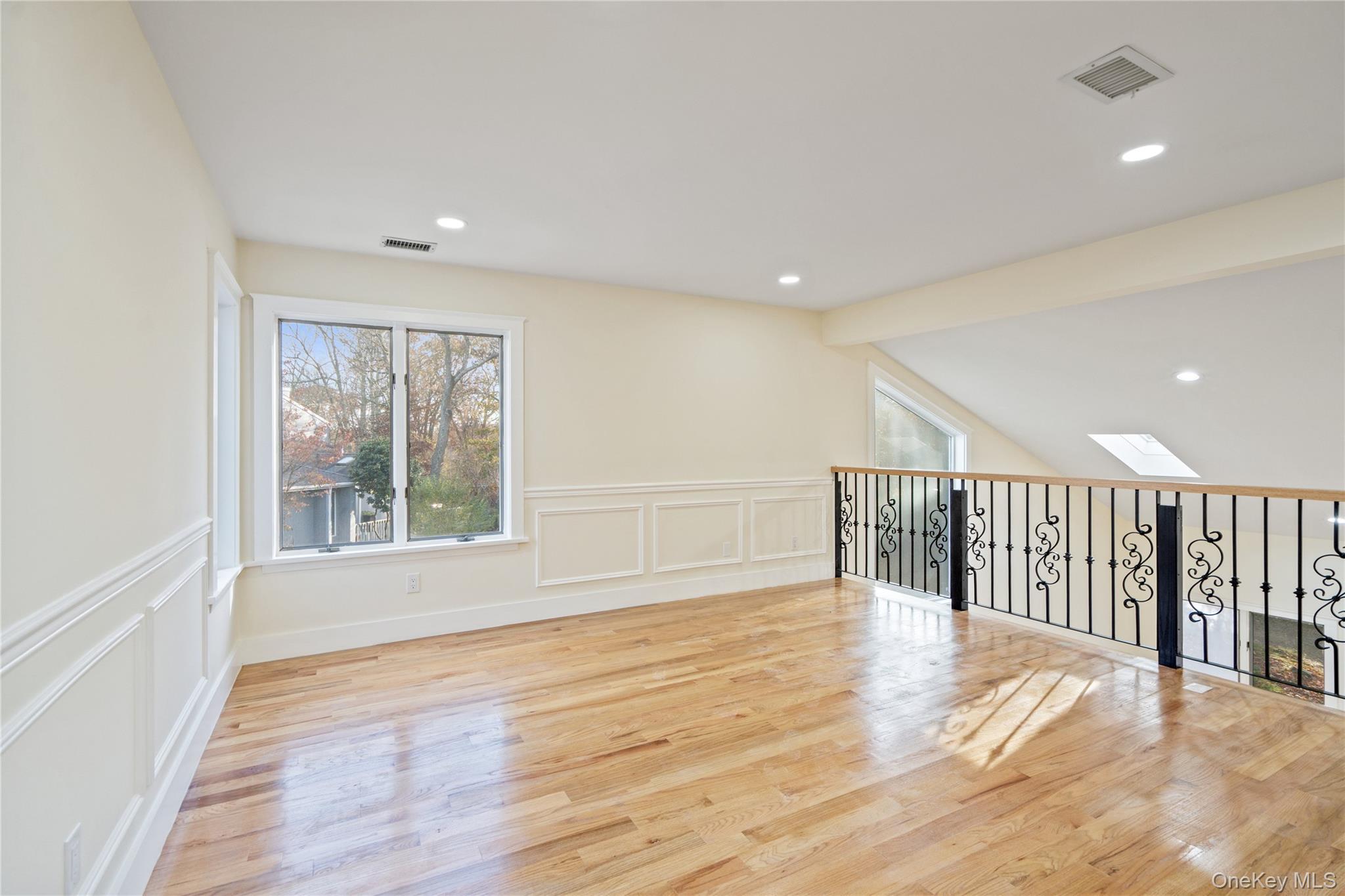 Condo Heiko  Suffolk County, NY 11768, MLS-937841-29