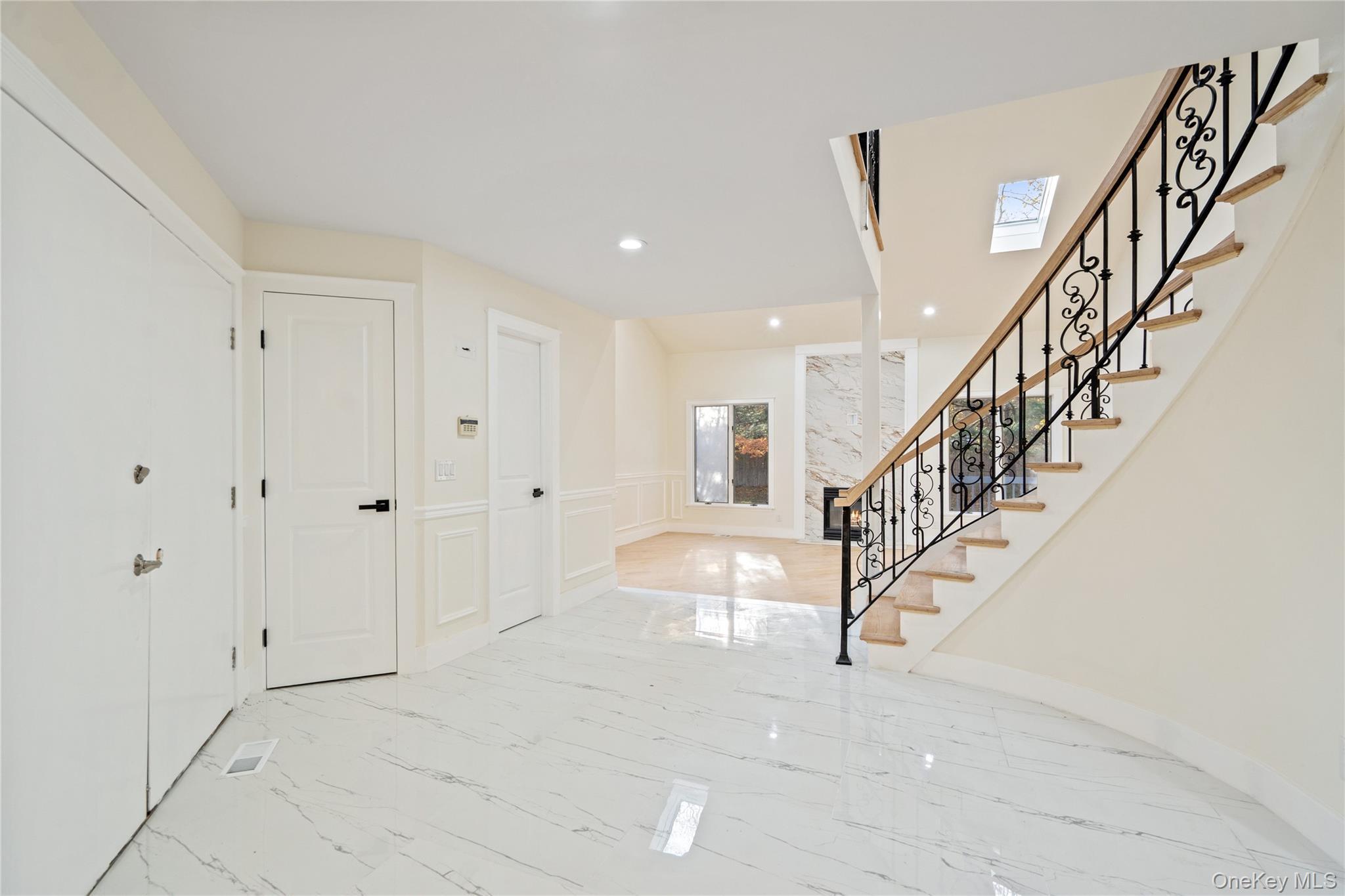 Condo Heiko  Suffolk County, NY 11768, MLS-937841-4