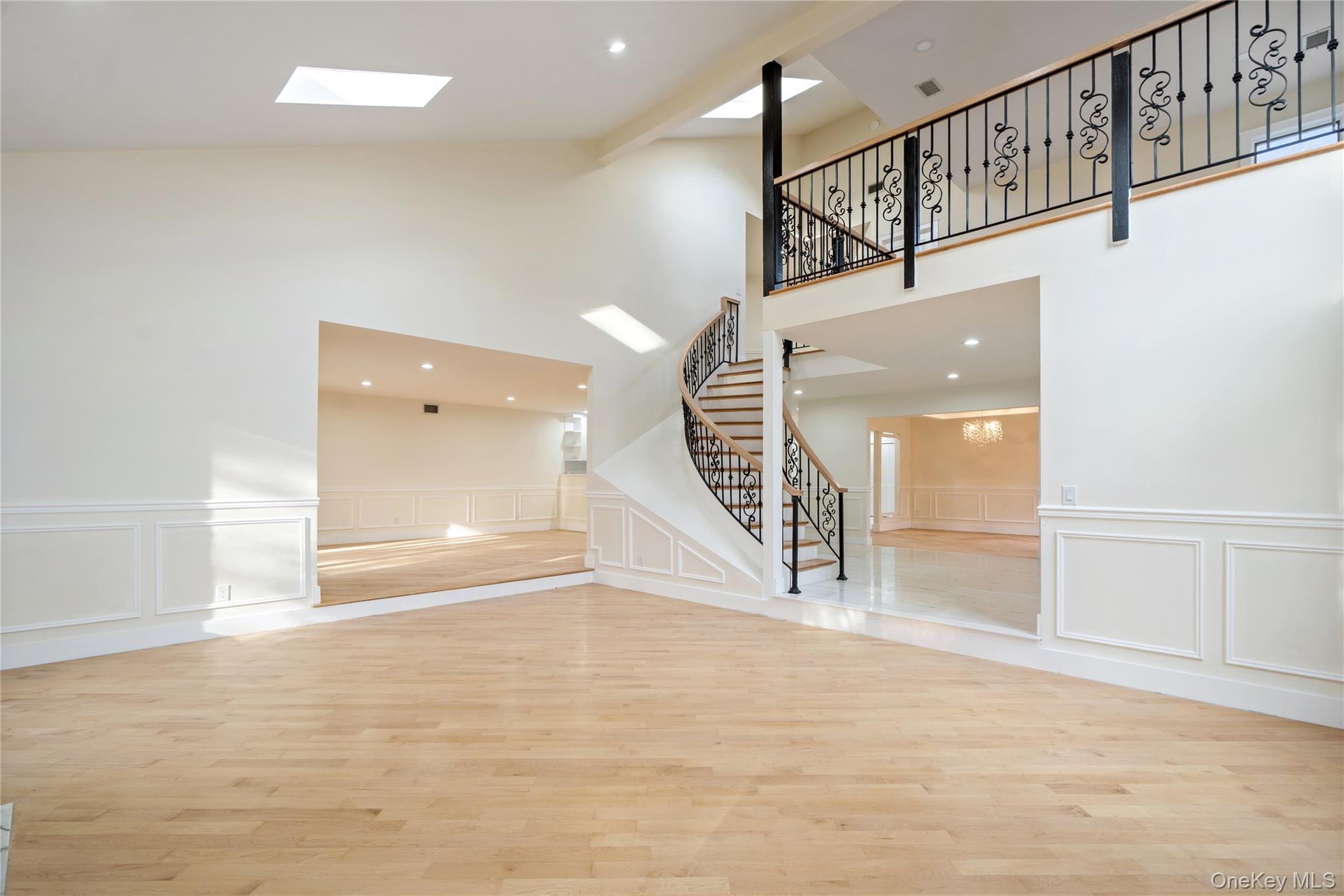 Condo Heiko  Suffolk County, NY 11768, MLS-937841-7