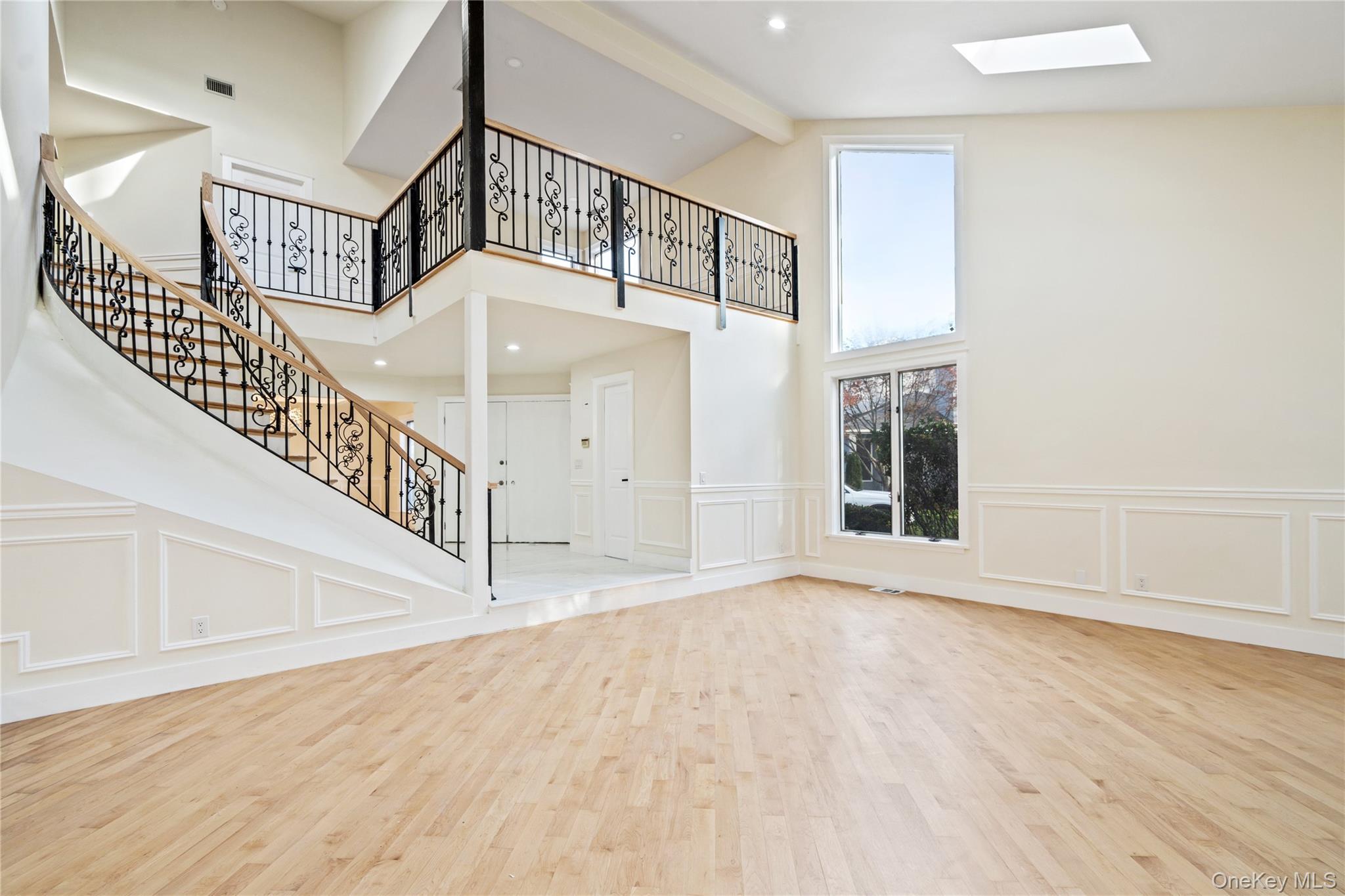 Condo Heiko  Suffolk County, NY 11768, MLS-937841-8