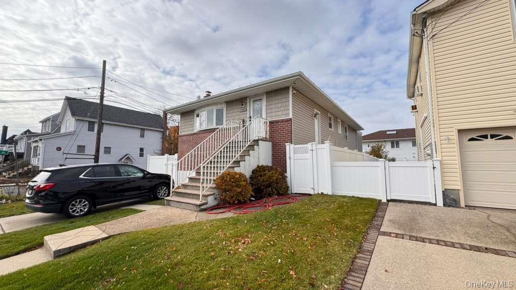 Single Family Weidner  Nassau County, NY 11572, MLS-937845-2