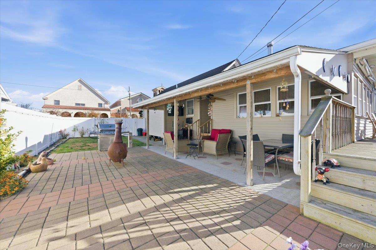 Single Family Newport Nassau County, NY 11558, MLS-937854-22