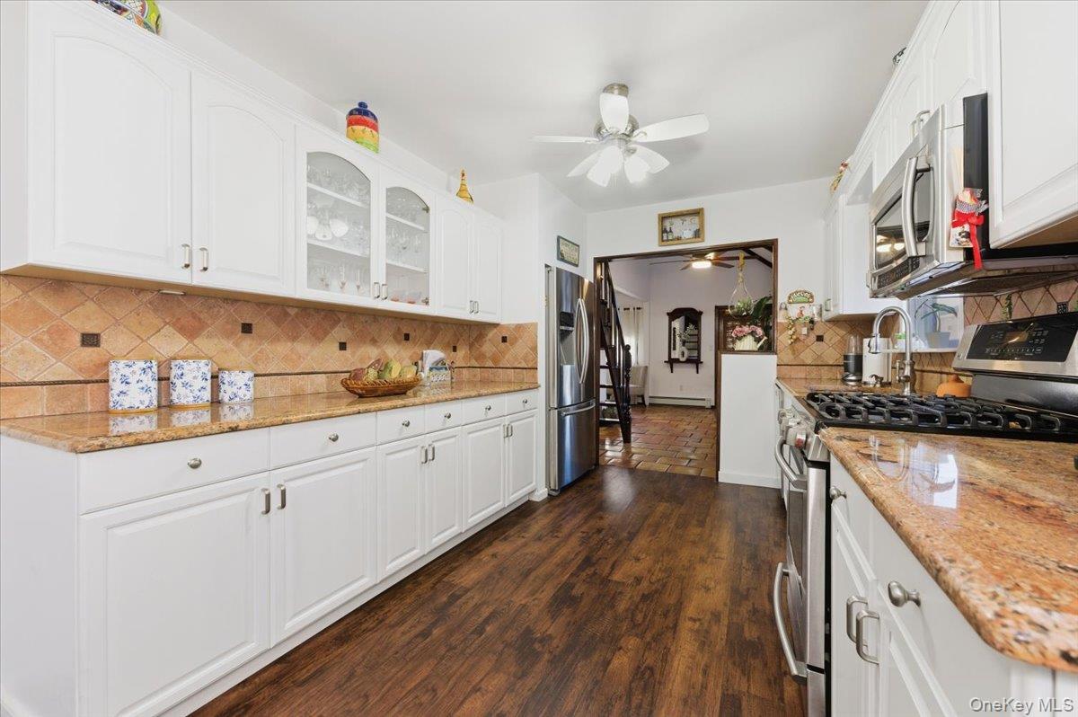 Single Family Newport Nassau County, NY 11558, MLS-937854-7