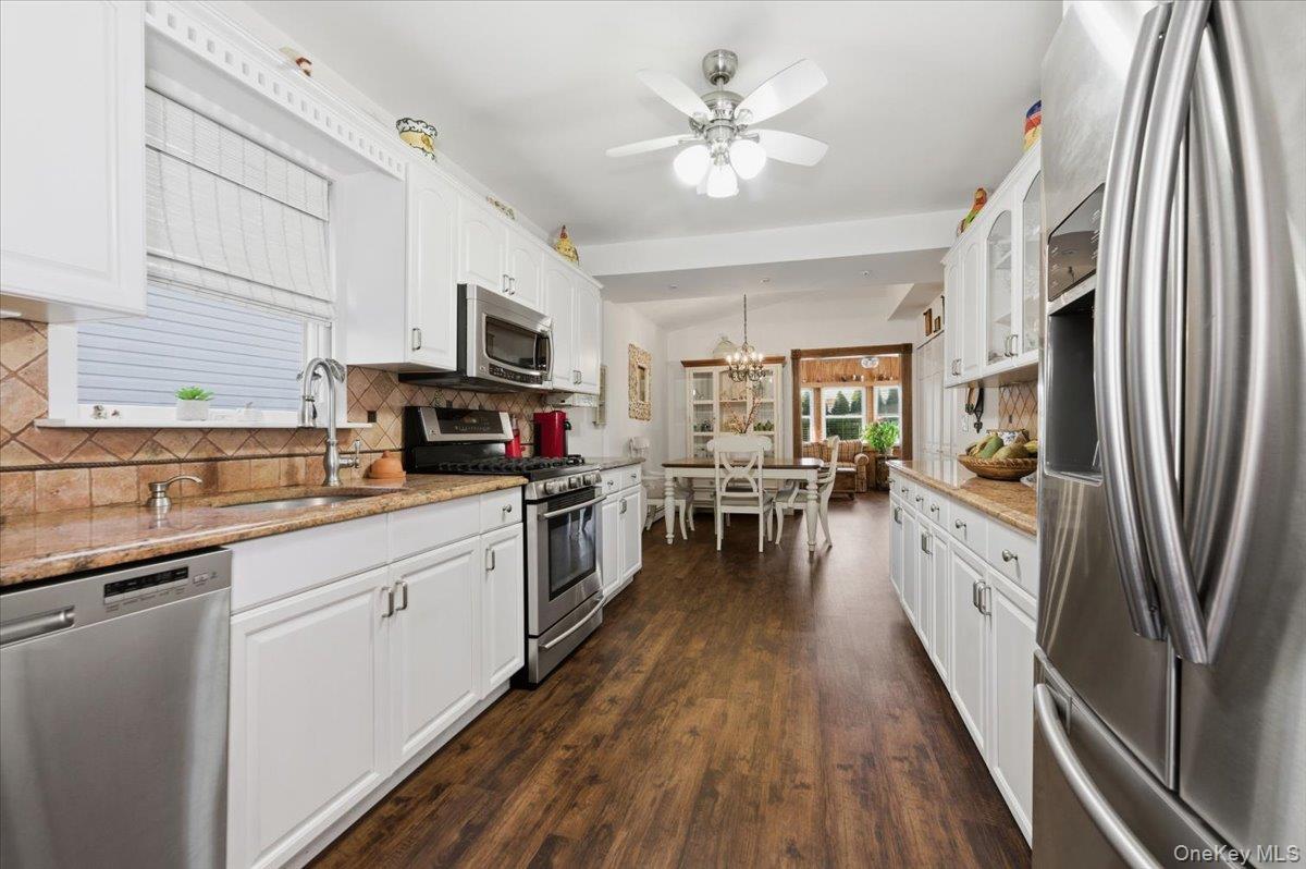 Single Family Newport Nassau County, NY 11558, MLS-937854-8