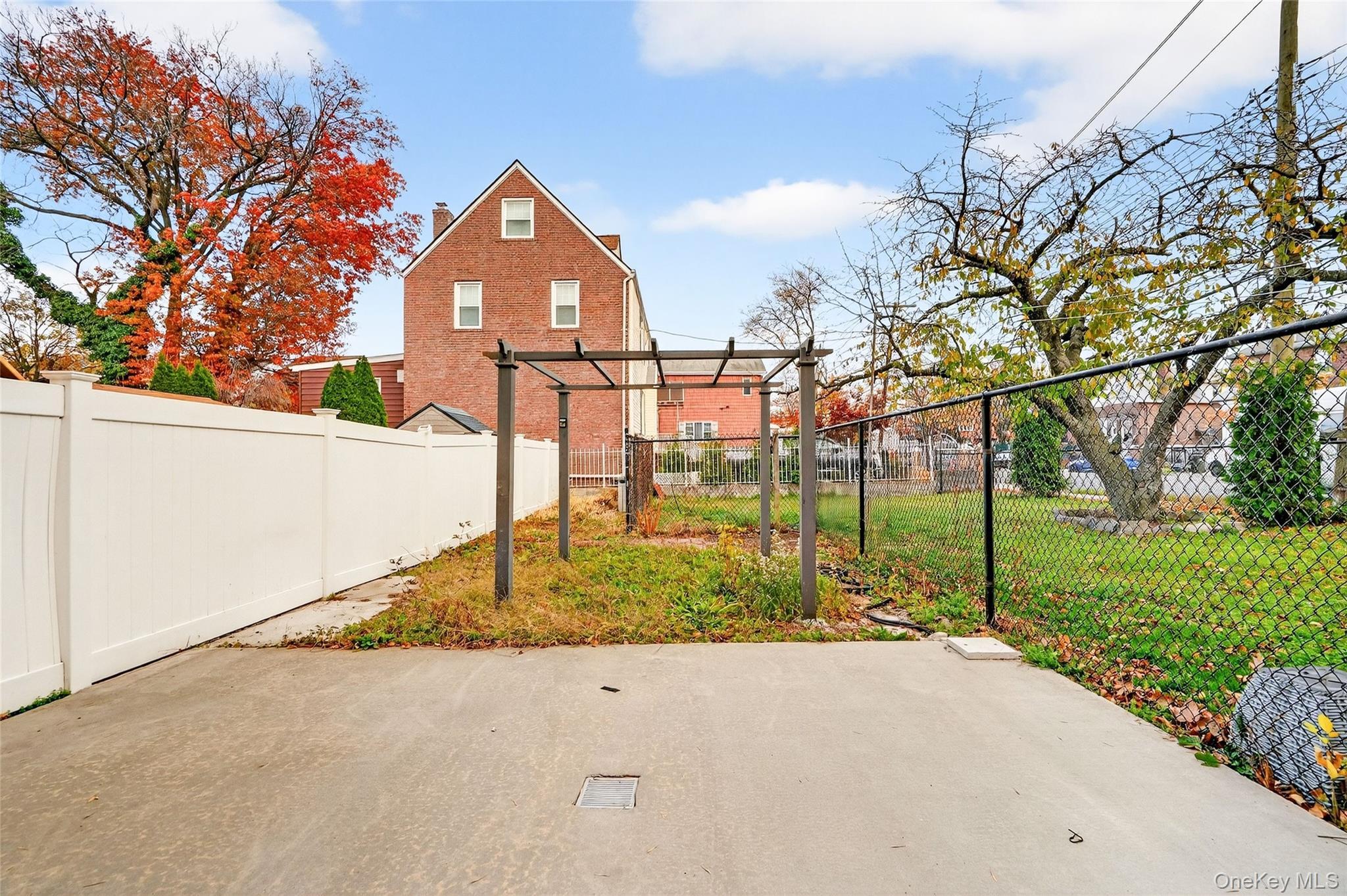 Single Family Hobart Bronx, NY 10461, MLS-937858-12