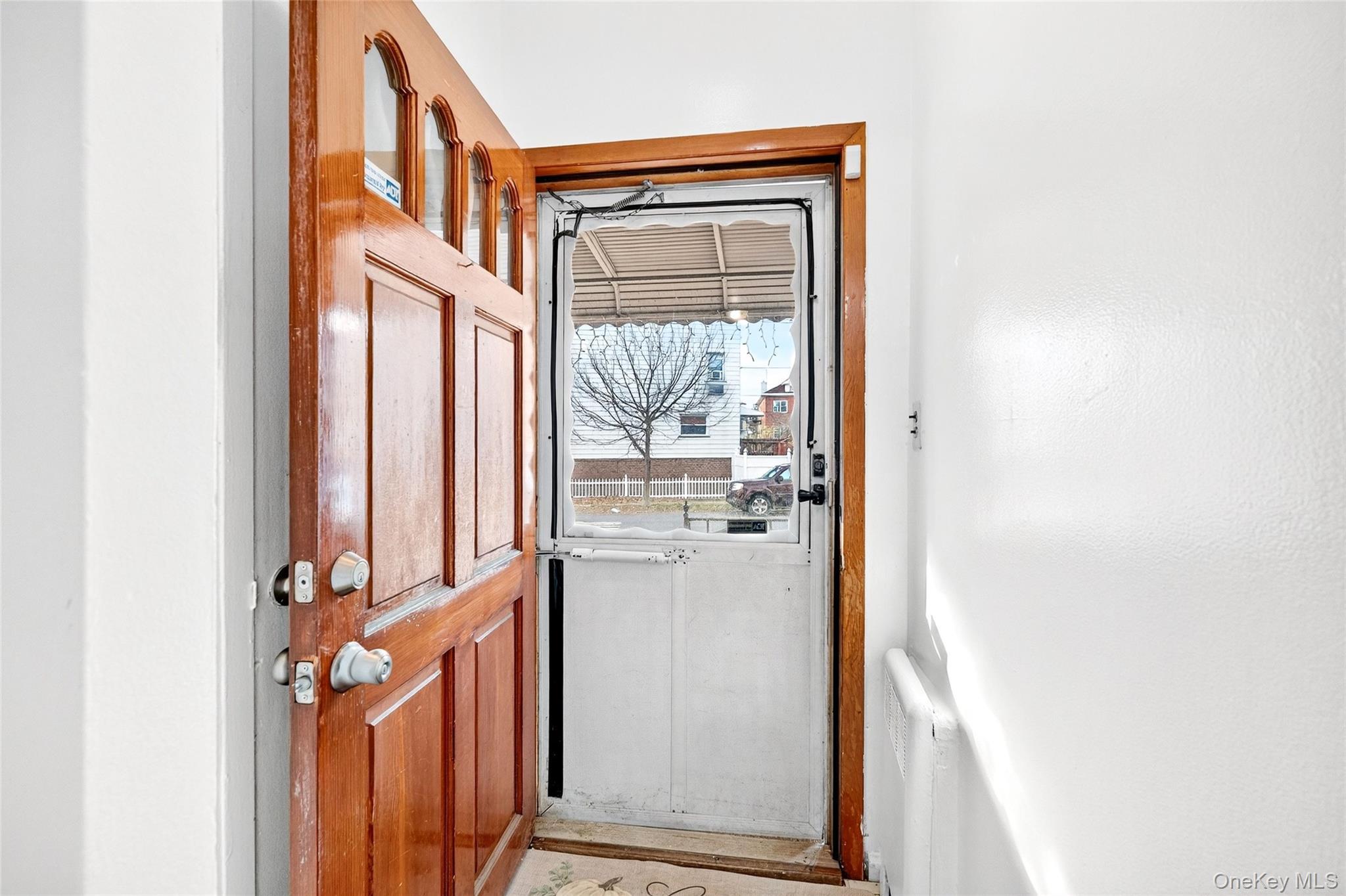 Single Family Hobart Bronx, NY 10461, MLS-937858-16