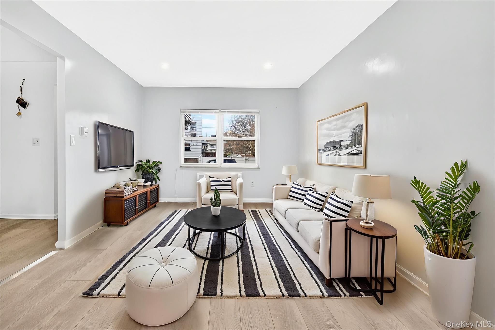 Single Family Hobart Bronx, NY 10461, MLS-937858-2