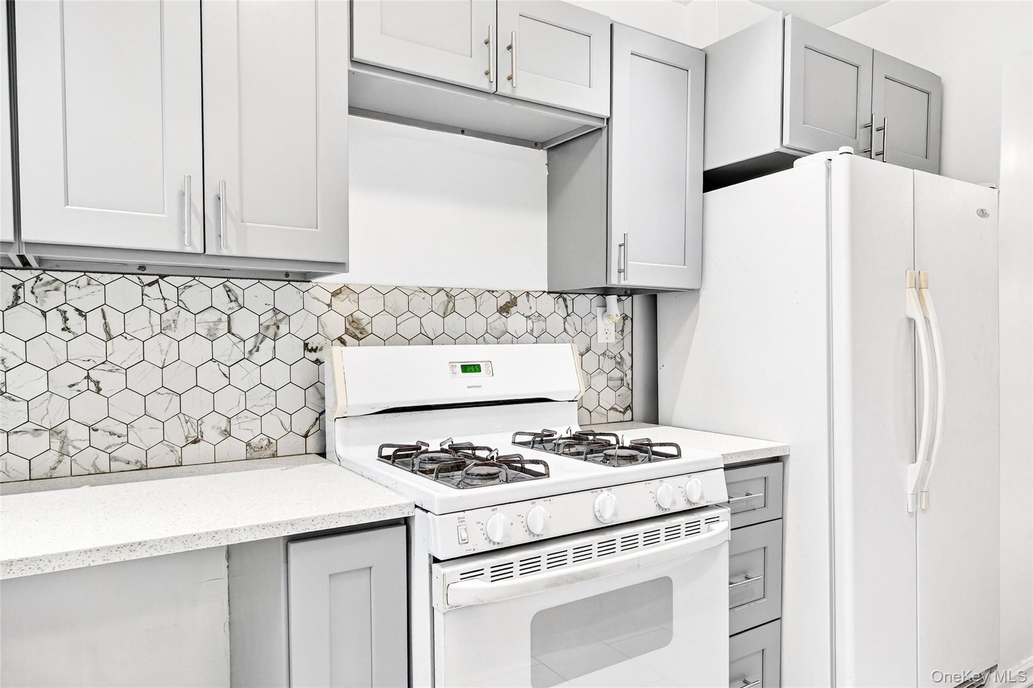 Single Family Hobart Bronx, NY 10461, MLS-937858-28