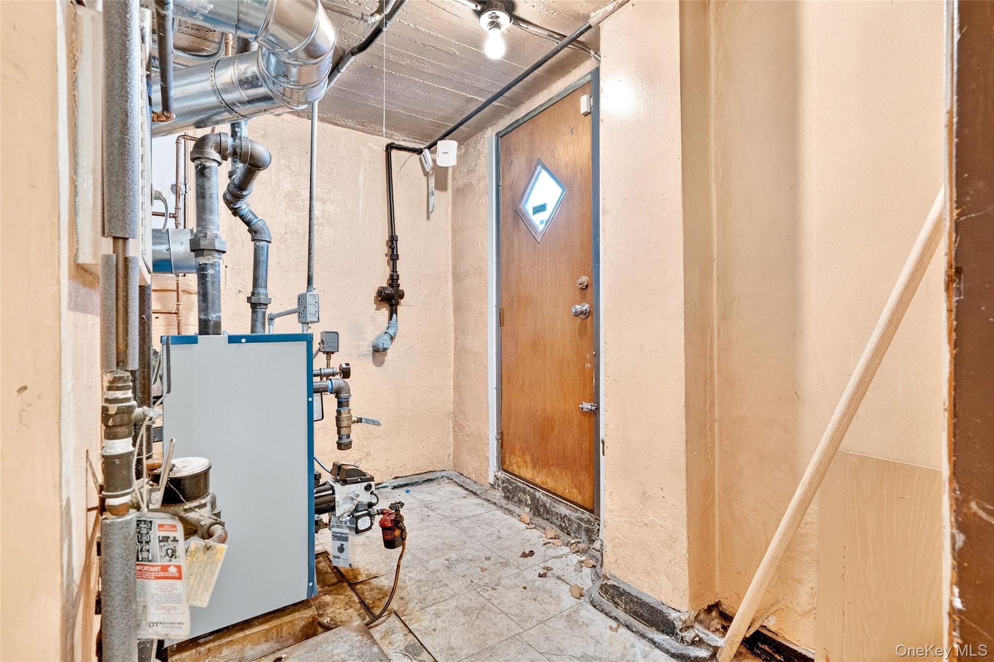 Single Family Hobart Bronx, NY 10461, MLS-937858-41