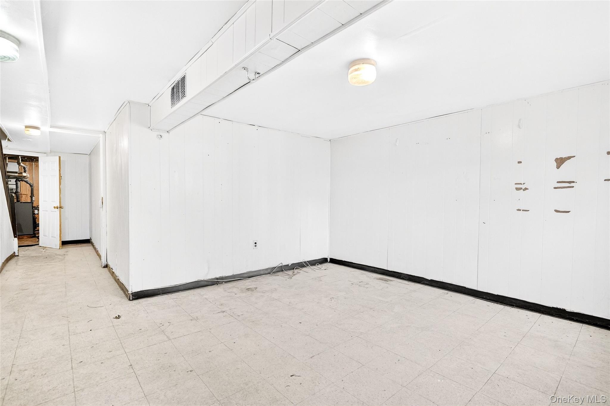 Single Family Hobart  Bronx, NY 10461, MLS-937858-50