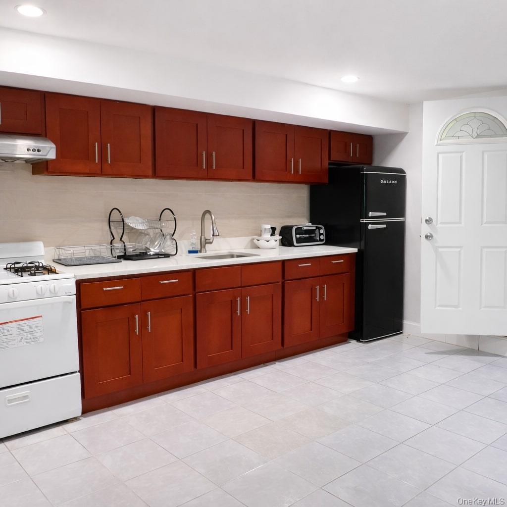 Single Family Waters Edge  Queens, NY 11360, MLS-937863-11