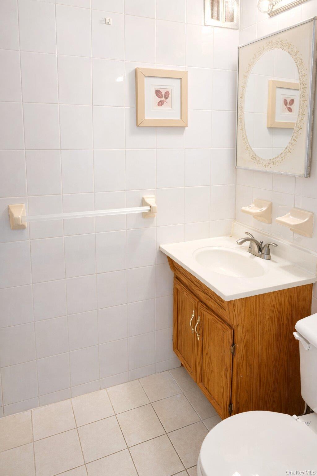 Single Family Waters Edge Drive Queens, NY 11360, MLS-937863-35