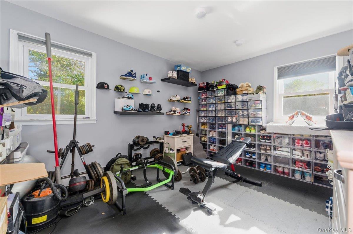 Single Family Lower Rocky Point  Suffolk County, NY 11789, MLS-937869-11