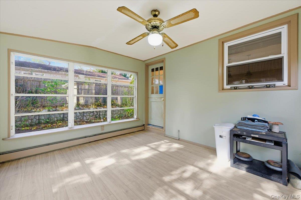 Single Family Lower Rocky Point  Suffolk County, NY 11789, MLS-937869-16