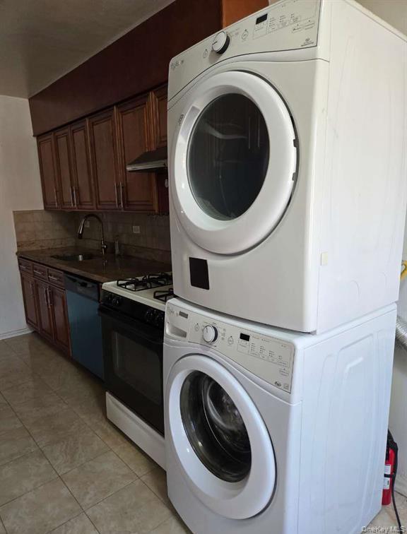 Single Family 60th  Queens, NY 11355, MLS-937877-5