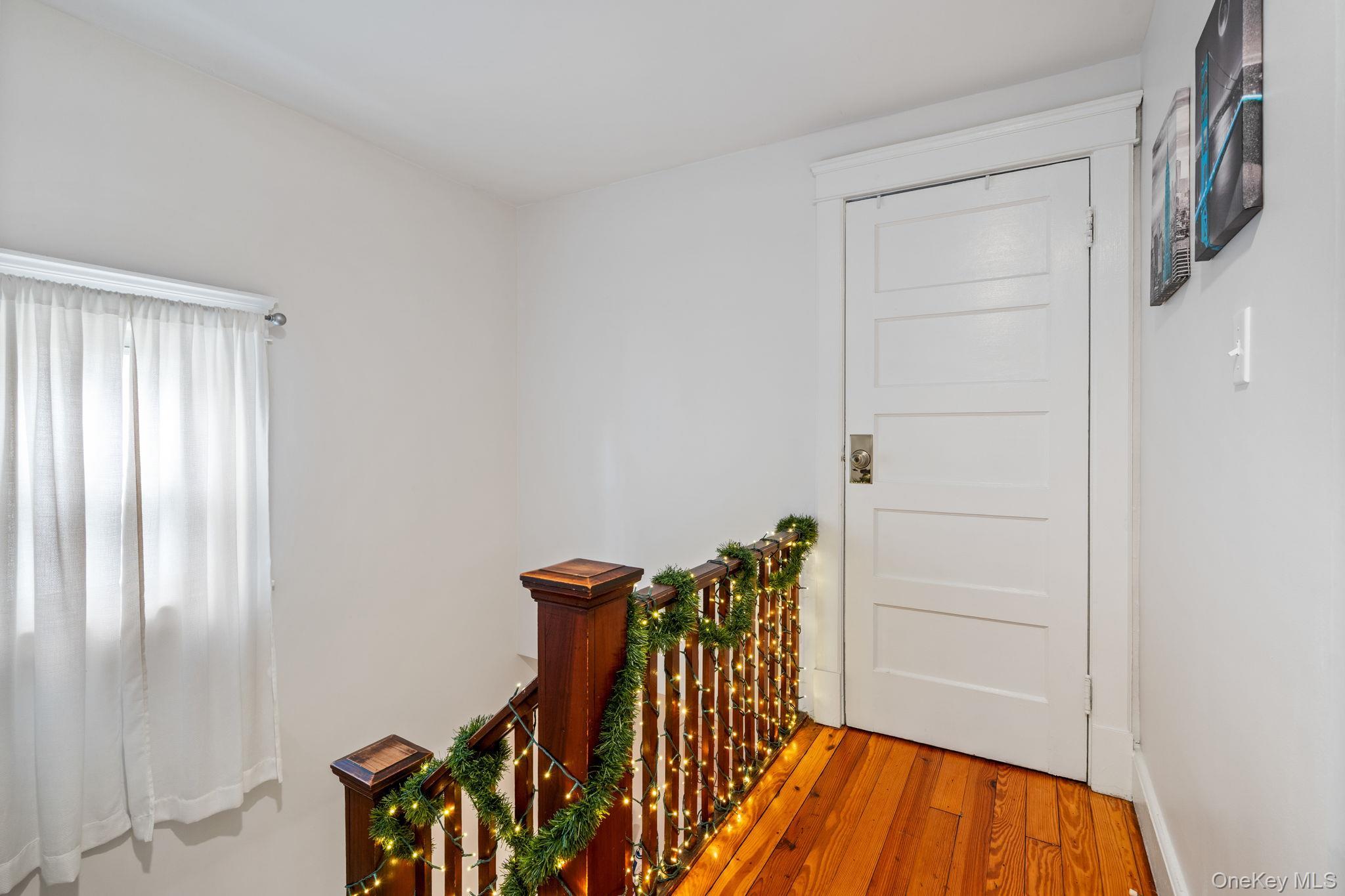 Single Family Chester Ulster County, NY 12401, MLS-937914-16