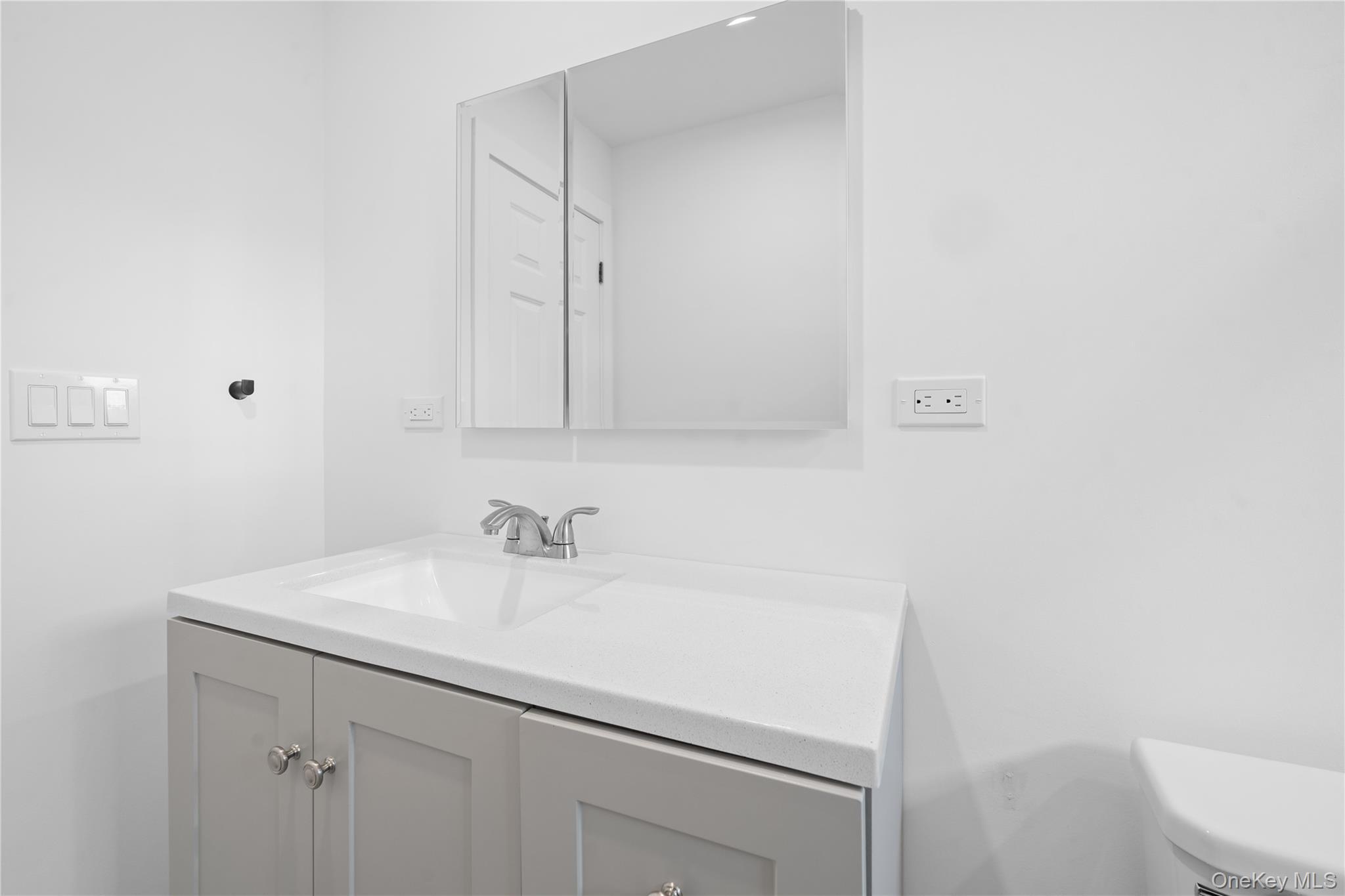 Single Family Lincoln  Suffolk County, NY 11729, MLS-937915-20