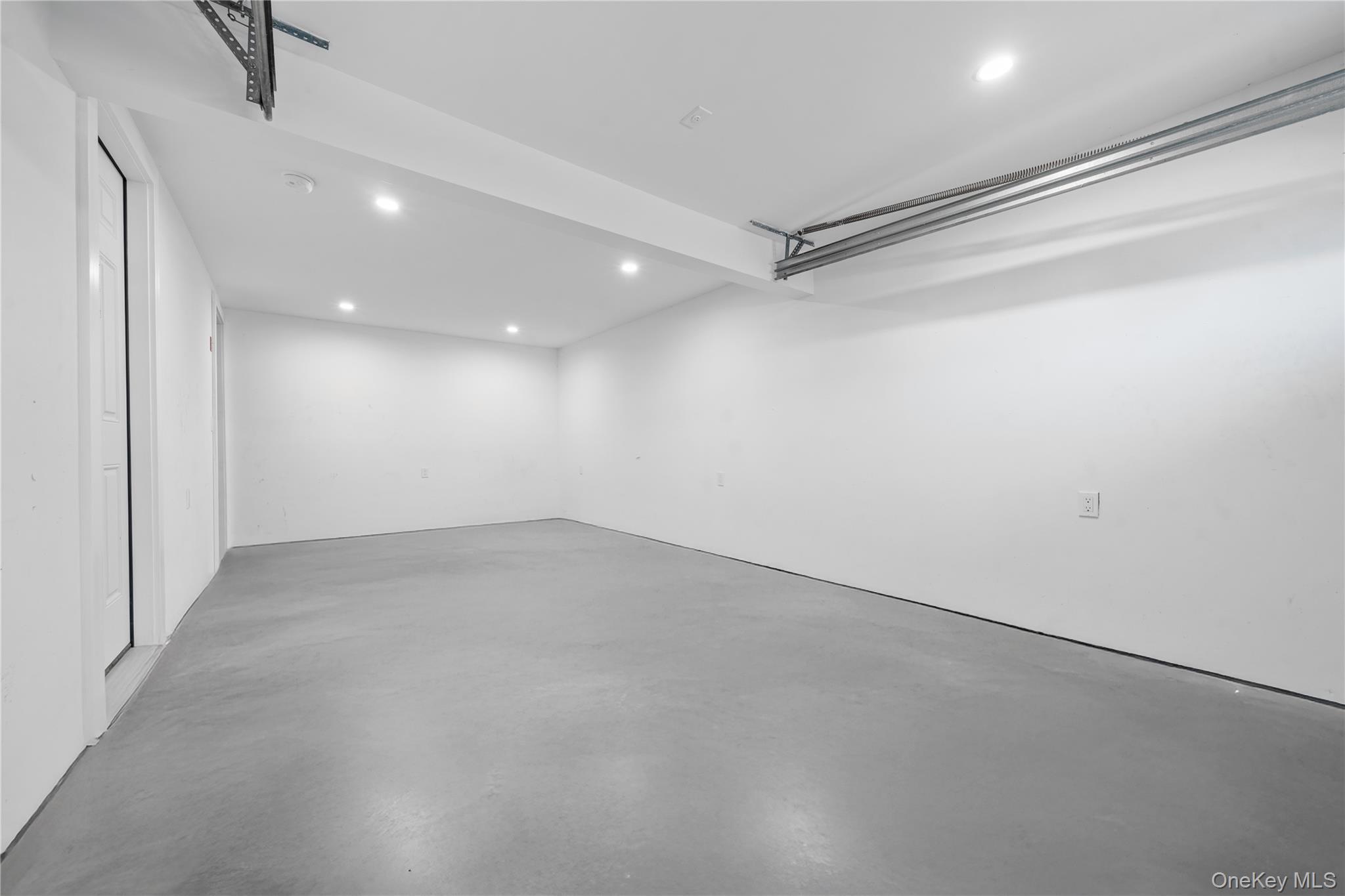 Single Family Lincoln  Suffolk County, NY 11729, MLS-937915-35