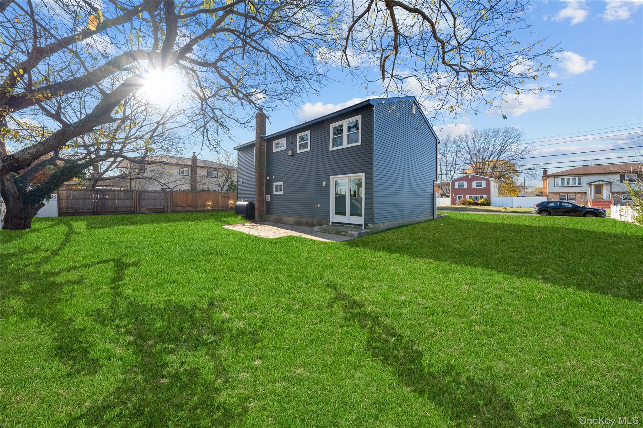 Single Family Lincoln  Suffolk County, NY 11729, MLS-937915-37