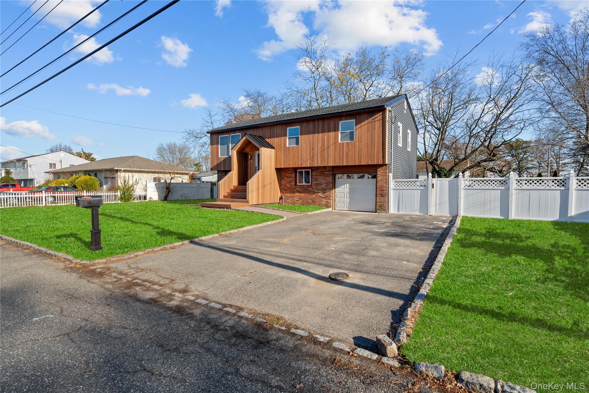 Single Family Lincoln  Suffolk County, NY 11729, MLS-937915-6