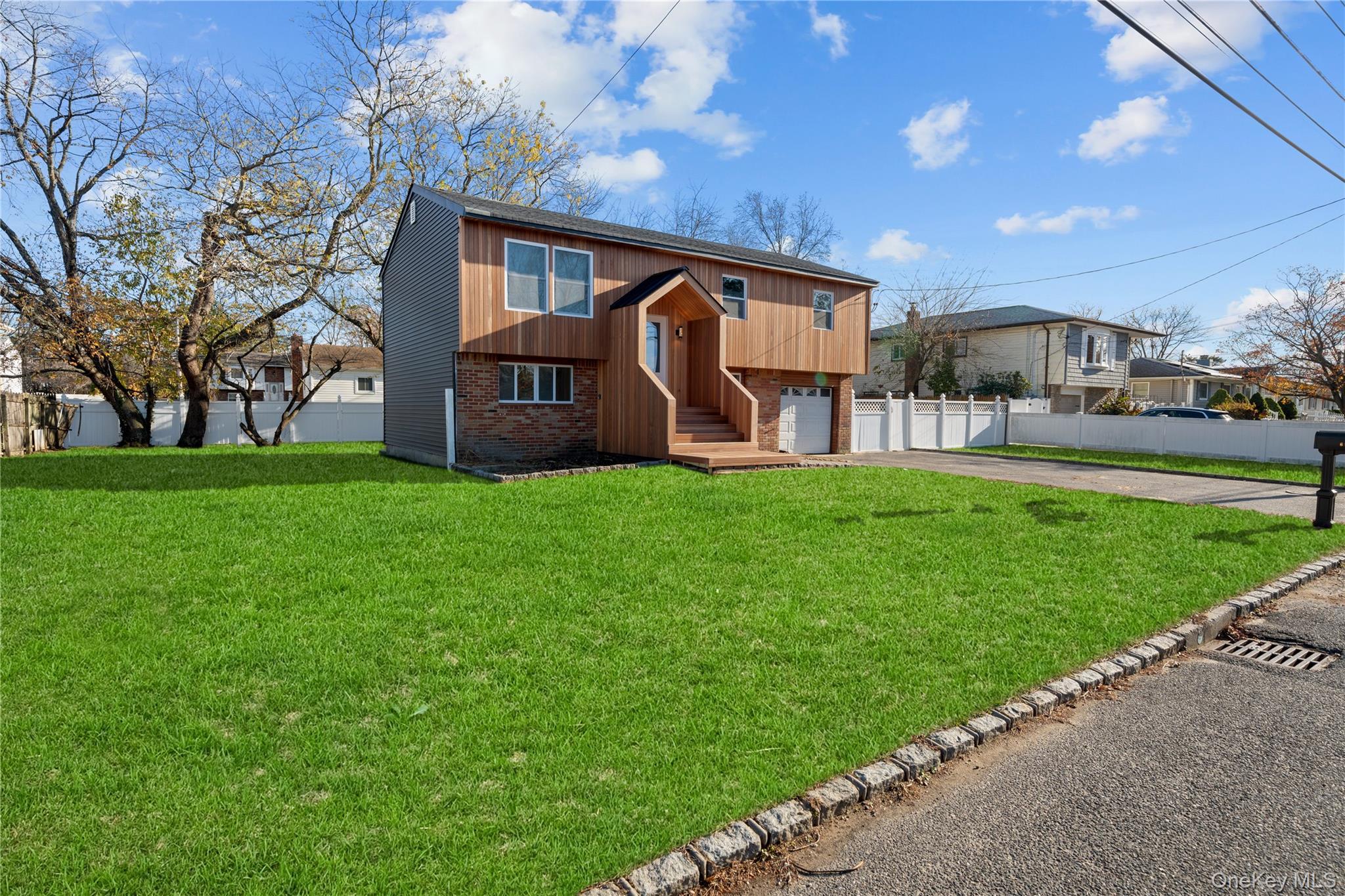 Single Family Lincoln  Suffolk County, NY 11729, MLS-937915-7