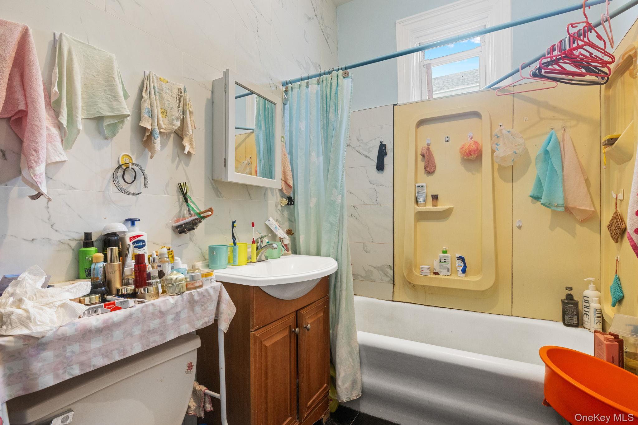 Single Family Dahill  Brooklyn, NY 11218, MLS-937940-10